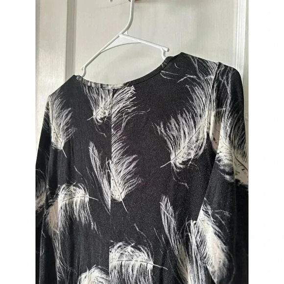 Premise Studio Women’s size 0x-large shirt - Picture 8 of 8